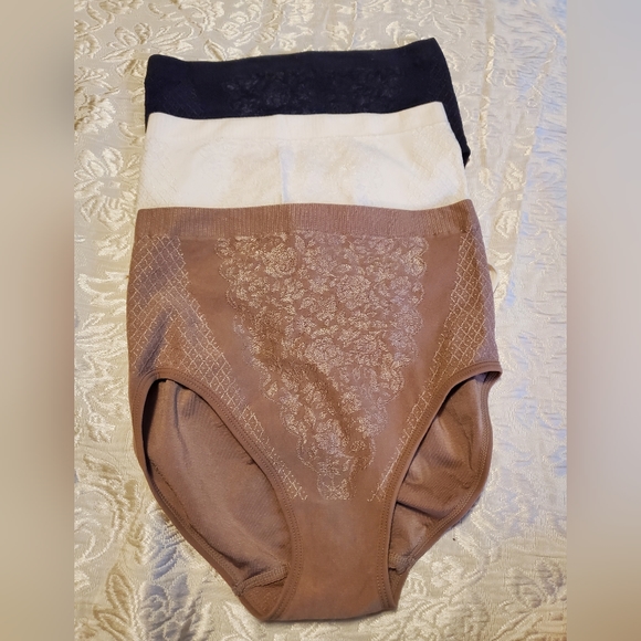 Marilyn Monroe Intimates & Sleepwear Booty Shaping Marilyn Monroe